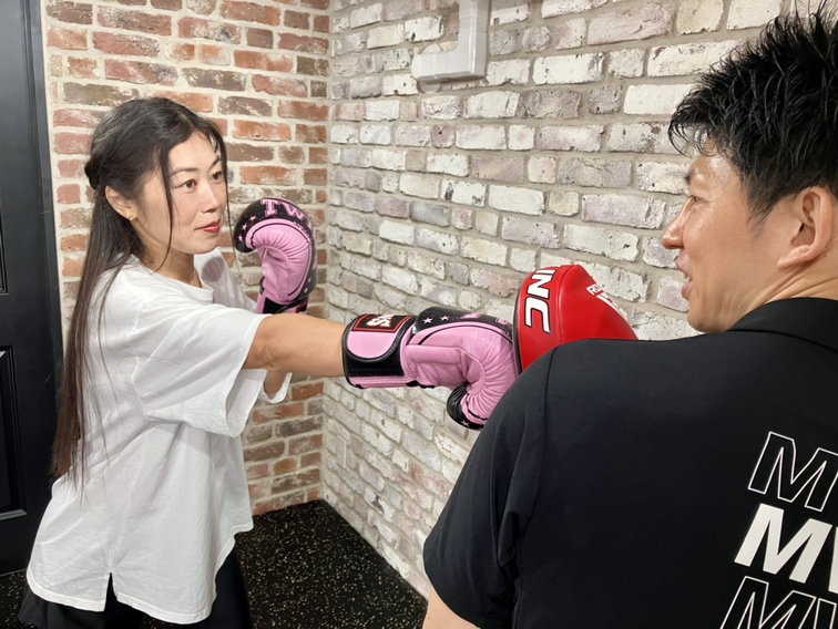 発散する